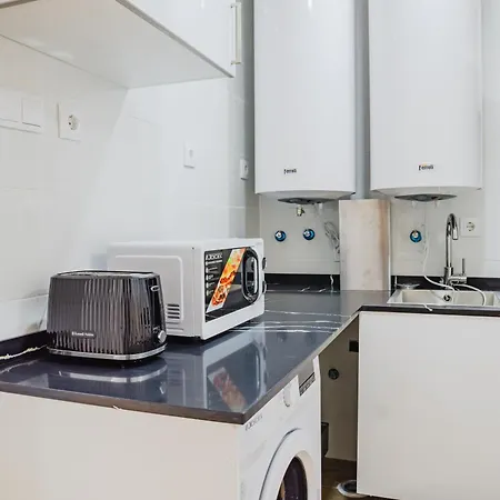 - Arroios Praca Do Chile *