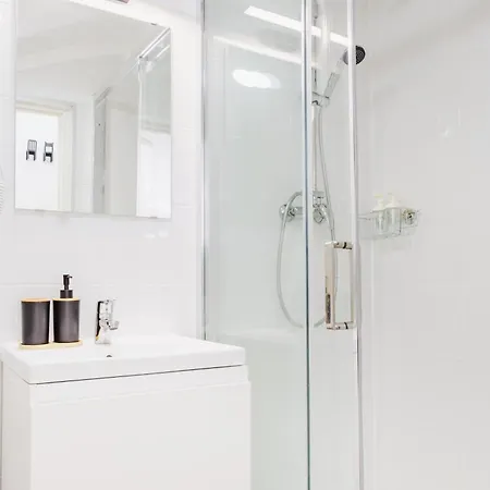 - Arroios Praca Do Chile * Lisboa