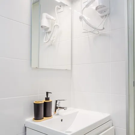 - Arroios Praca Do Chile 홈스테이